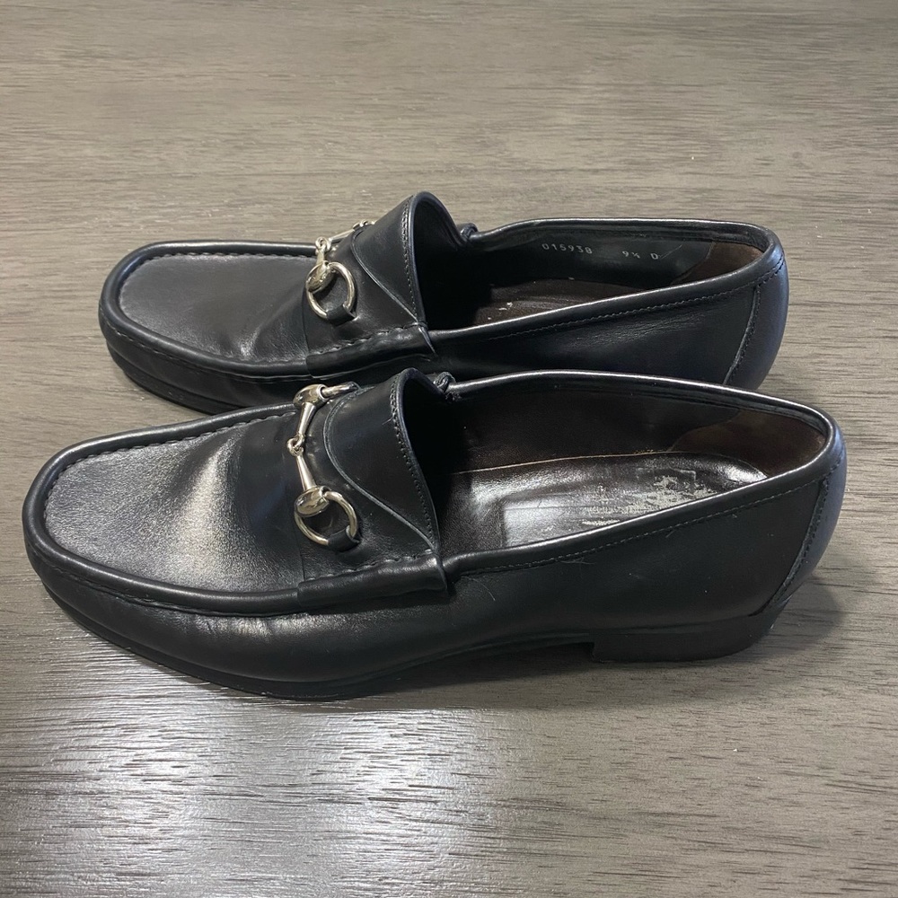 Men’s Vintage Black Leather Gucci Loafers - Picture 5 of 8
